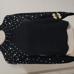 NWT ▫️ Cliche ▫️ black Pearl Sweater
